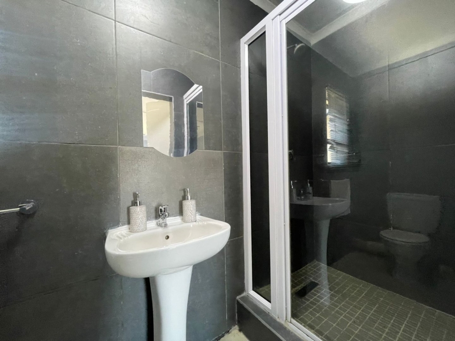 3 Bedroom Property for Sale in Nahoon Valley Park Eastern Cape